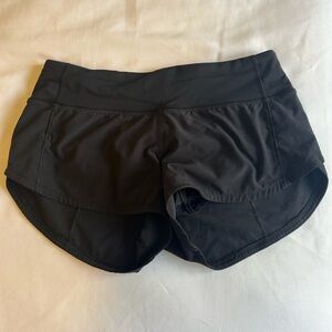Lululemon speed up low-rise shorts black